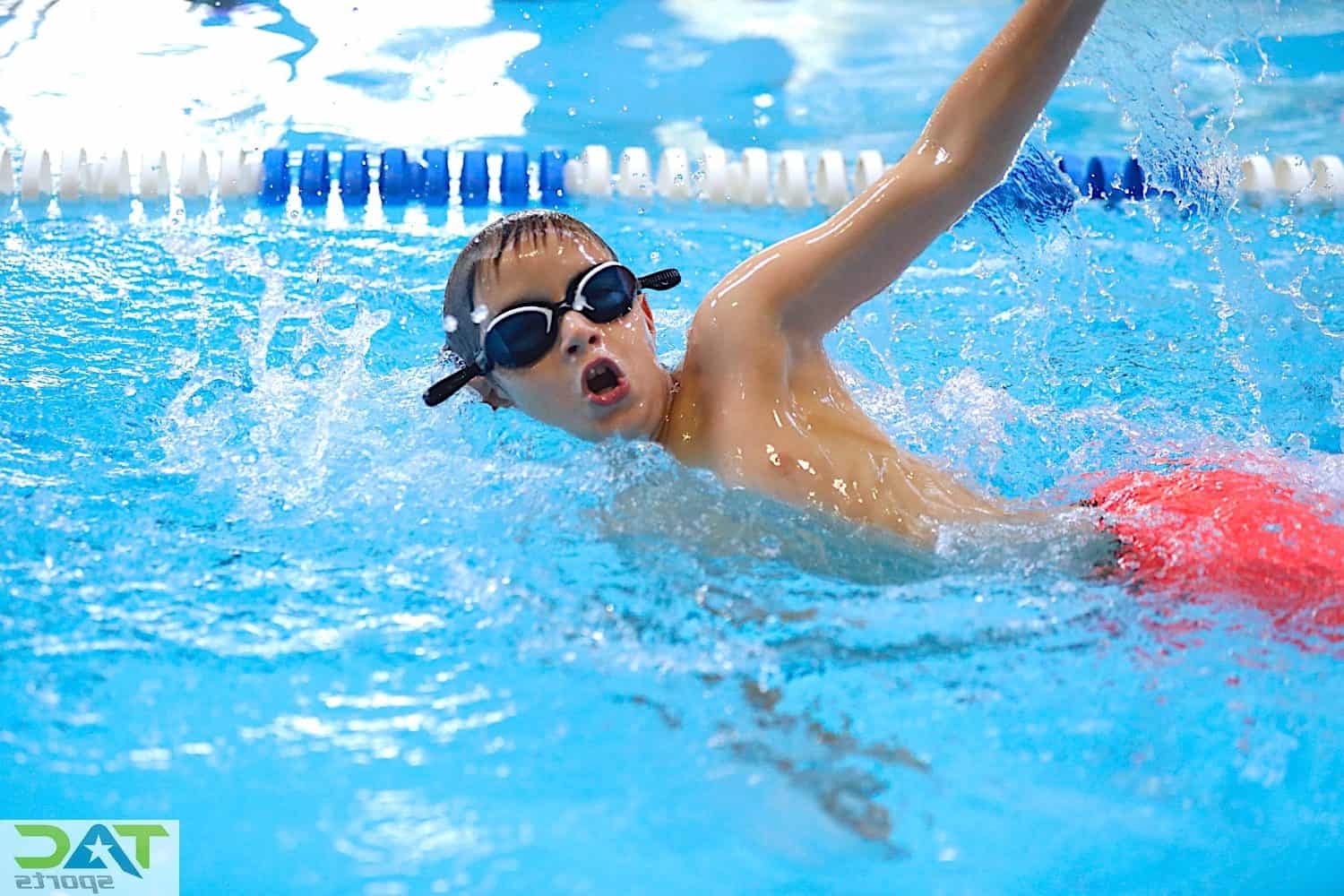 Benefits of Swimming Goggles